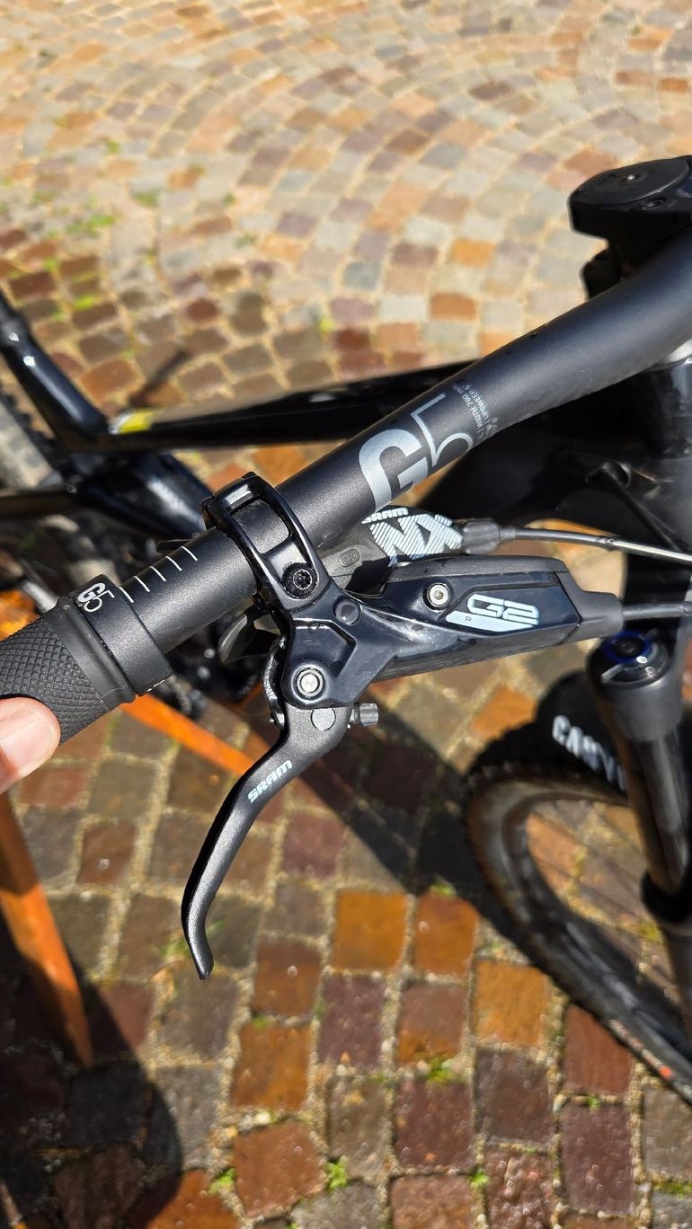 Used Canyon Strive CF 7 2021 2021 Mountainbike — image 8 of 18