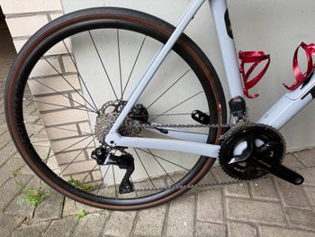 Used Trek Domane SL 6 Gen 4 2025 2025 Road & Gravel — image 6 of 13