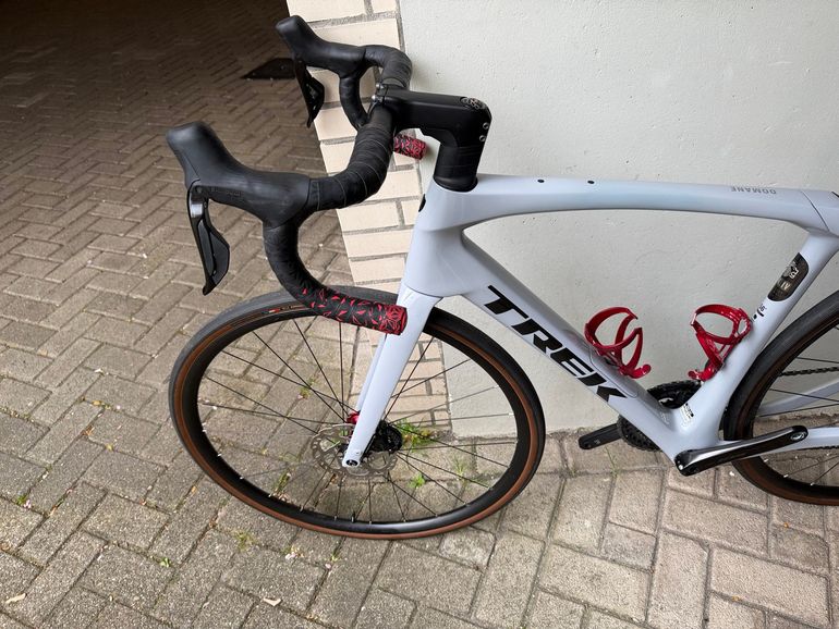 Used Trek Domane SL 6 Gen 4 2025 2025 Road & Gravel — image 2 of 13