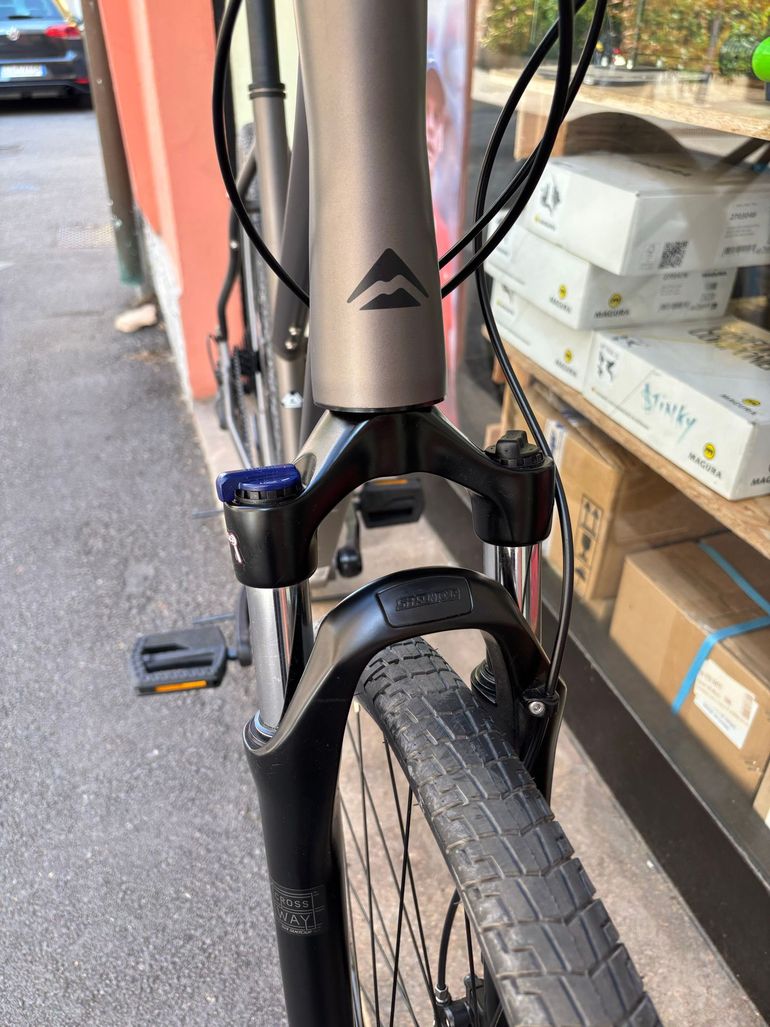 Used Merida Merida Custom Shimano CUES 2024 Urban, Light Gray — image 3 of 5