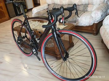 Used Specialized Tarmac SRAM Red 2013 Road & Gravel — image 2 of 11