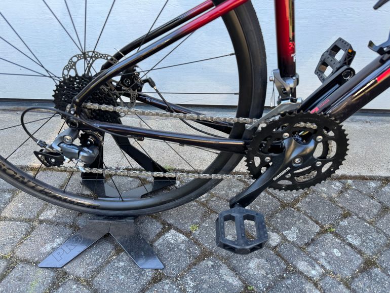 Used Trek Domane AL 2 Gen 4 2024 2024 Road & Gravel — image 3 of 5