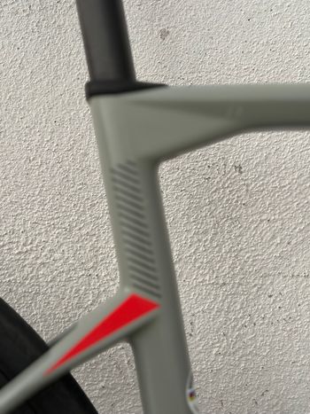 Used BMC Roadmachine 01 ONE 2020 2020 Road & Gravel, Hellgrau — image 13 of 21