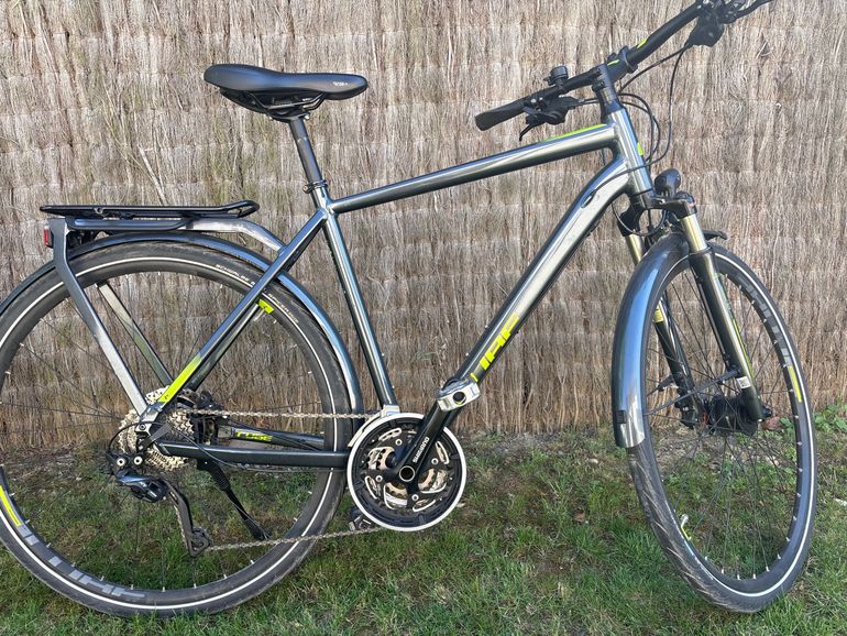 Used CUBE KATHMANDU Pro 2018 2018 Urban — image 1 of 4