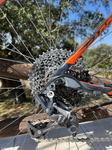 Gebrauchtes Cannondale F-Si Carbon 2 2017 2017 Mountainbike, Schwarz — Bild 4 von 6