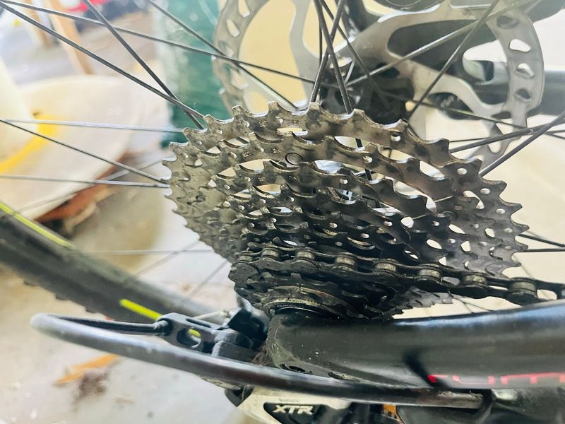 Used Specialized Rumor Elite 2015 2015 Mountainbike, Black, 29 — image 16 of 27