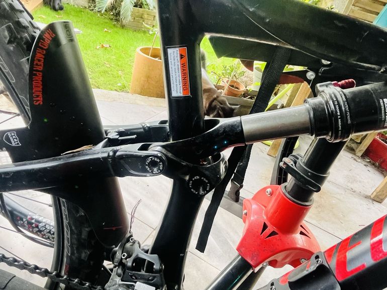 Używany Specialized Rumor Elite 2015 2015 Mountainbike — zdjęcie 32 z 33