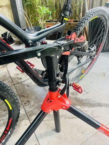 Używany Specialized Rumor Elite 2015 2015 Mountainbike — zdjęcie 29 z 33