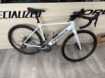 Käytetty Orbea GAIN D40 2023 2023 Road & Gravel — kuva 1 / 4