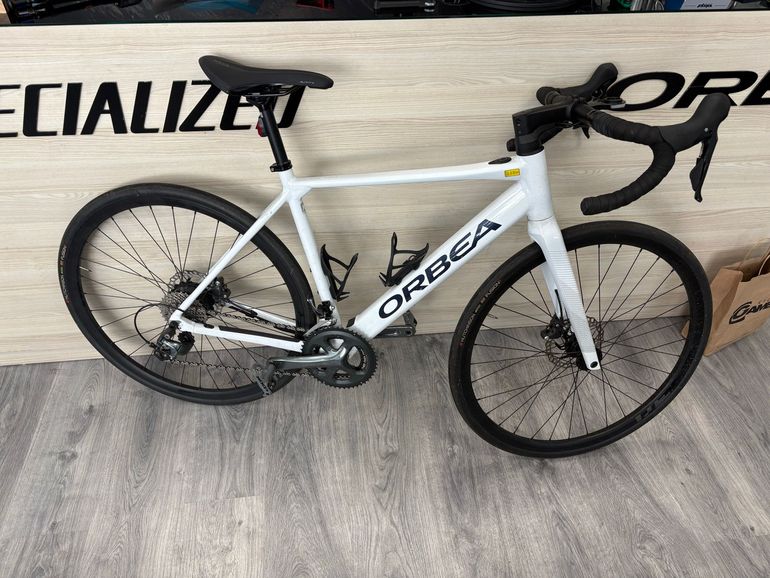 Used Orbea GAIN D40 2023 2023 Road & Gravel — image 1 of 4