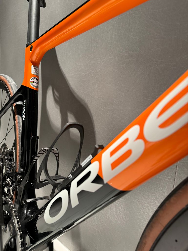 Used Orbea ORCA OMX M20 LTD EUSKALTEL EUSKADI 2021 Road & Gravel, Negro — image 3 of 3