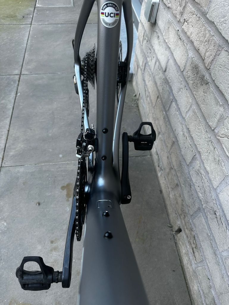 Used Orbea ORCA M30 2023 2023 Road & Gravel, Light Gray — image 6 of 7