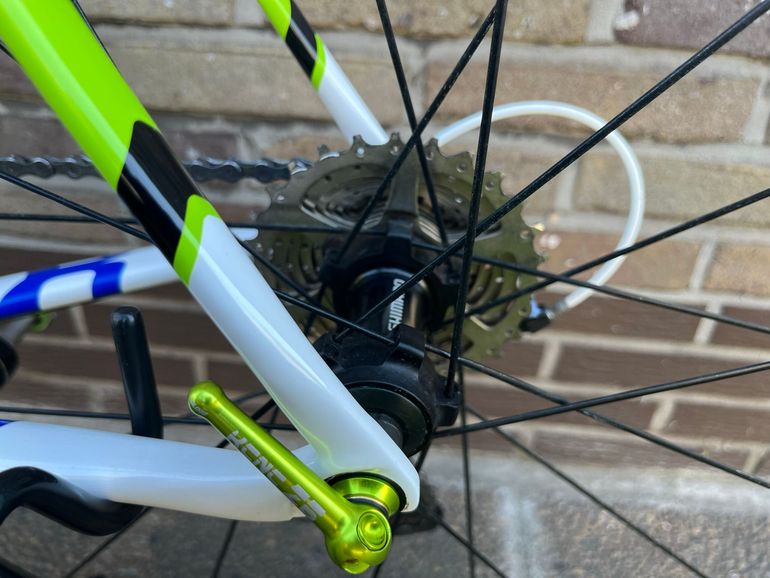 Used Cannondale SuperSix EVO Shimano 105 2015 Road & Gravel, White — image 14 of 18