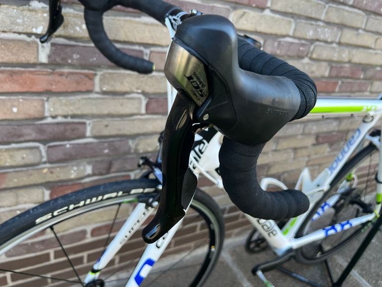 Used Cannondale SuperSix EVO Shimano 105 2015 Road & Gravel, White — image 18 of 18