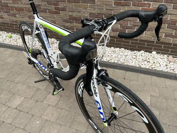 Used Cannondale SuperSix EVO Shimano 105 2015 Road & Gravel, White — image 6 of 19