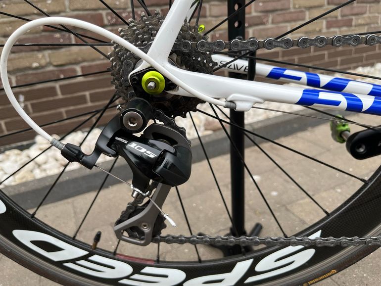 Used Cannondale SuperSix EVO Shimano 105 2015 Road & Gravel, White — image 8 of 19
