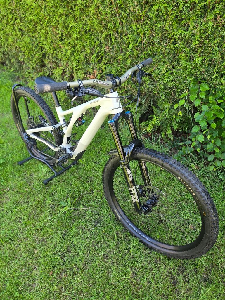 Used Specialized Stumpjumper EVO Expert - SRAM GX Eagle AXS, FOX Performance Elite 2023 2023 Mountainbike, White, 29 — image 2 of 3