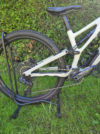 Used Specialized Stumpjumper EVO Expert - SRAM GX Eagle AXS, FOX Performance Elite 2023 2023 Mountainbike, White, 29 — image 3 of 3