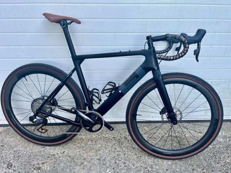 Used 3T SRAM Red eTap AXS 2022 Road & Gravel, Schwarz — image 1 of 20
