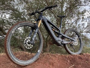YT Industries Decoy CORE 5 MX 2023 2023 Mountainbike usato, Nero — immagine 3 di 3