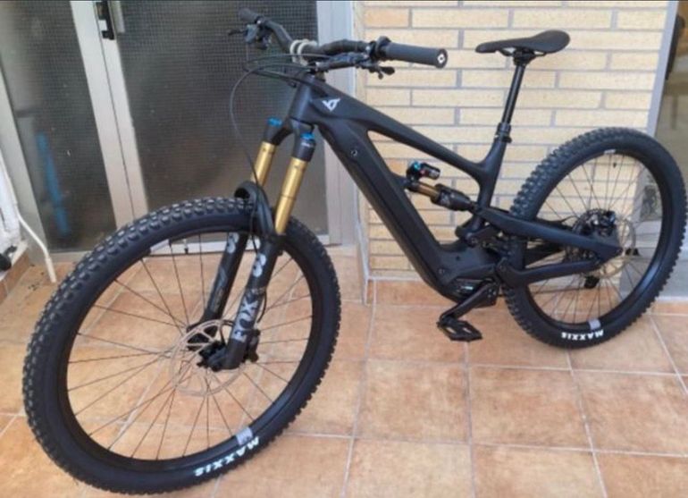Used YT Industries Decoy CORE 5 MX 2023 2023 Mountainbike, Schwarz — image 2 of 3