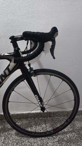 Used Giant Giant TCR Carbono 2015 Road & Gravel — image 15 of 16