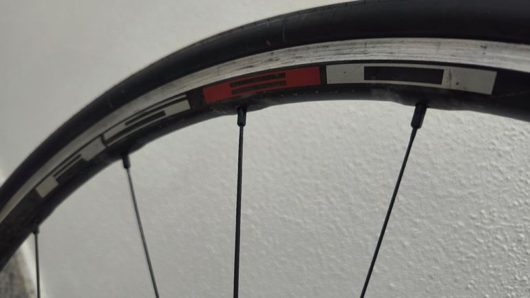 Used Giant Giant TCR Carbono 2015 Road & Gravel — image 9 of 16