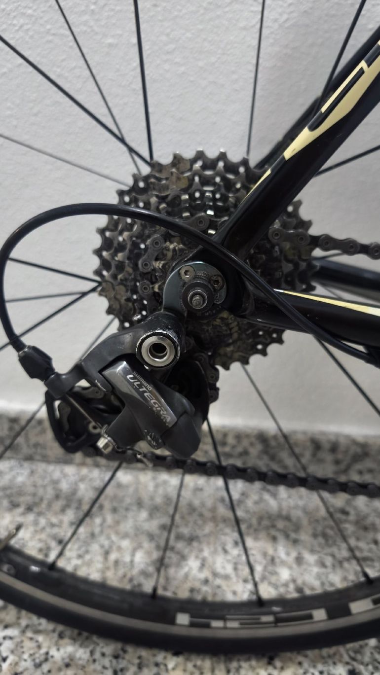 Used Giant Giant TCR Carbono 2015 Road & Gravel — image 3 of 16