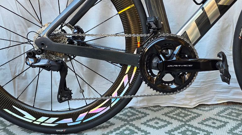 Used Trek Madone SLR 9 Trek Madone SLR 9 Custom Shimano Ultegra Di2 2024 Road & Gravel, Black — image 3 of 13