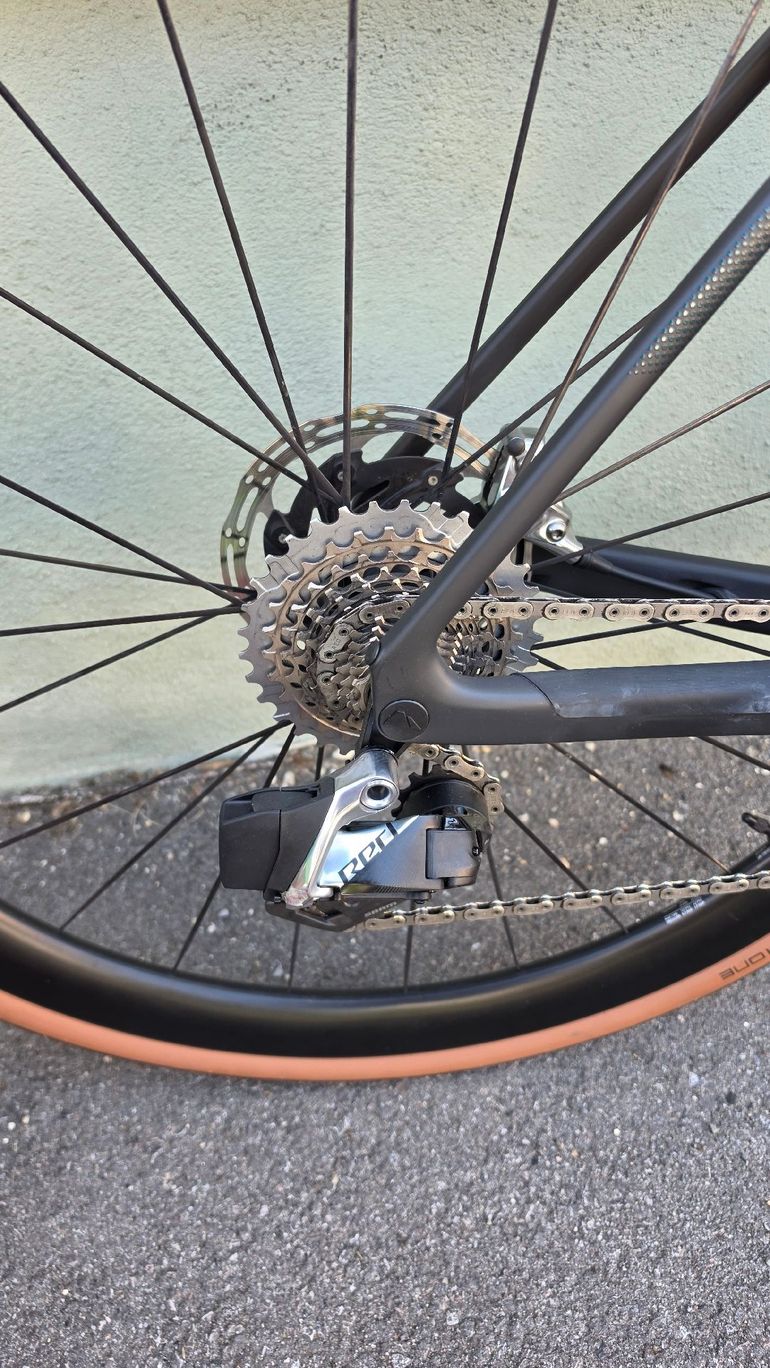 Used Canyon Endurace CFR AXS 2024 2024 Road & Gravel, Nero — image 4 of 11