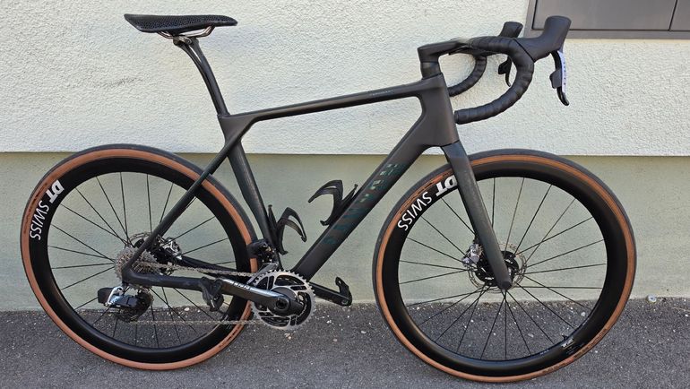 Used Canyon Endurace CFR AXS 2024 2024 Road & Gravel, Nero — image 1 of 11