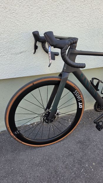 Used Canyon Endurace CFR AXS 2024 2024 Road & Gravel, Nero — image 10 of 11