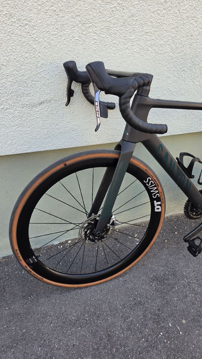 Used Canyon Endurace CFR AXS 2024 2024 Road & Gravel, Nero — image 10 of 11