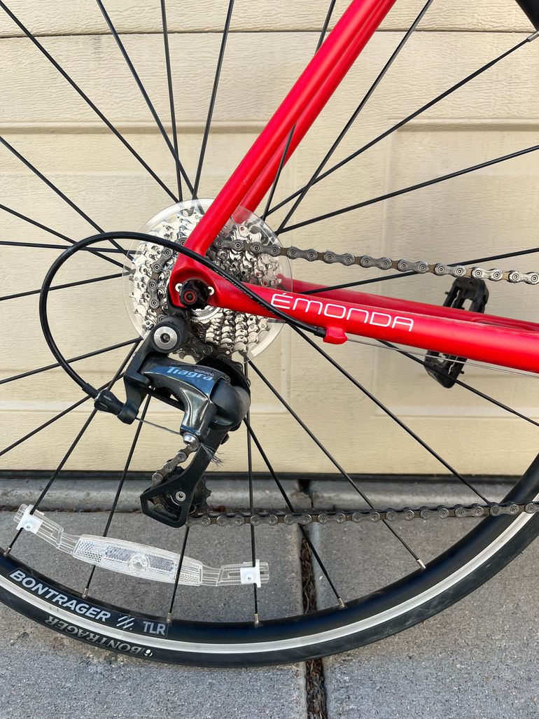 Used Trek Émonda ALR 4 2016 2016 Road & Gravel, Red — image 4 of 14