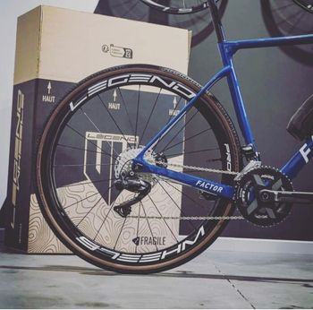 Used Factor LS - Shimano Ultegra 2025 2025 Road & Gravel, Blue — image 7 of 7
