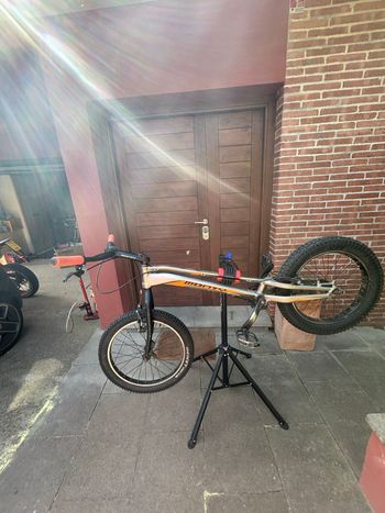Used Monty Monty Custom Other 2021 Mountainbike, Hellgrau — image 3 of 6