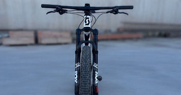 Used Scott Scale 930 2022 2022 Mountainbike, White, 29 — image 2 of 3