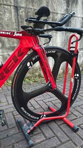 Used Trek Speed Concept 9.9 2017 2017 Road & Gravel, Red — image 5 of 8