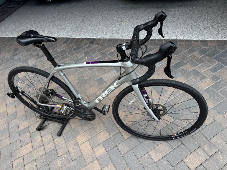 Used Trek SL 5 Disc 2017 Road & Gravel, Light Gray — image 1 of 7