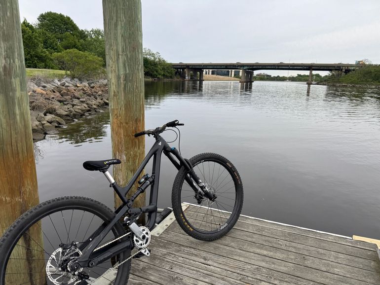 Used YT Industries Capra CORE 2 29 2022 2022 Mountainbike, Black, 29 — image 3 of 4