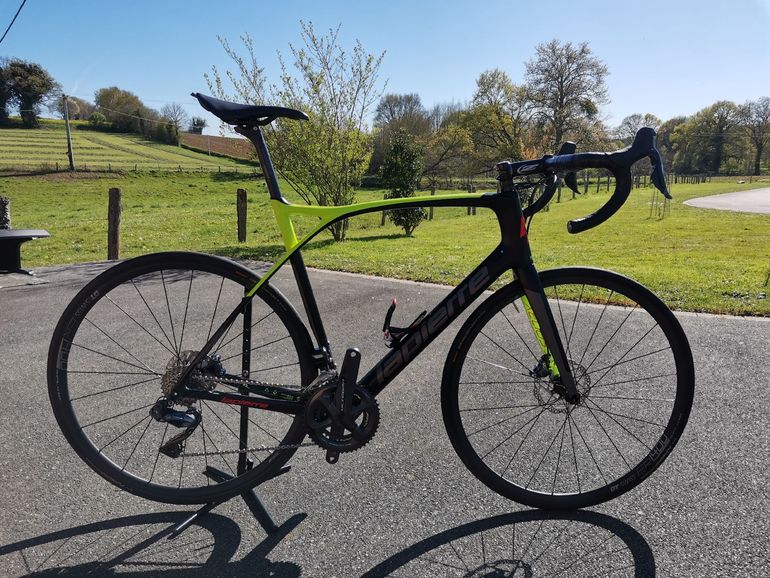 Used Lapierre XELIUS SL 700 DI2 DISC 2020 2020 Road & Gravel — image 1 of 4