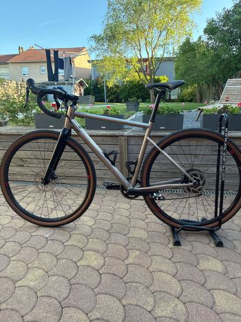 Used TRIBAN Men's Gravel Bike GRVL 900 - Shimano GRX Titanium Frame 2020 2020 Road & Gravel, Hellgrau — image 2 of 14