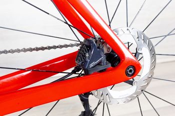 Used Trek Madone SL 6 2022 Road & Gravel, Red — image 13 of 16