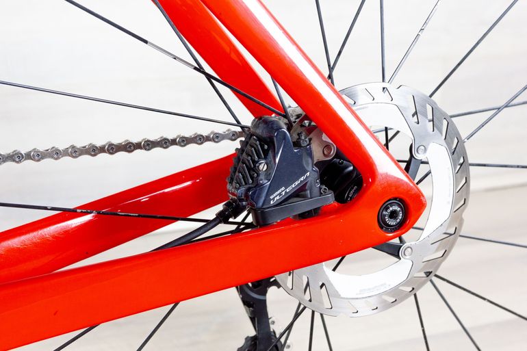 Used Trek Madone SL 6 2022 Road & Gravel, Red — image 13 of 16