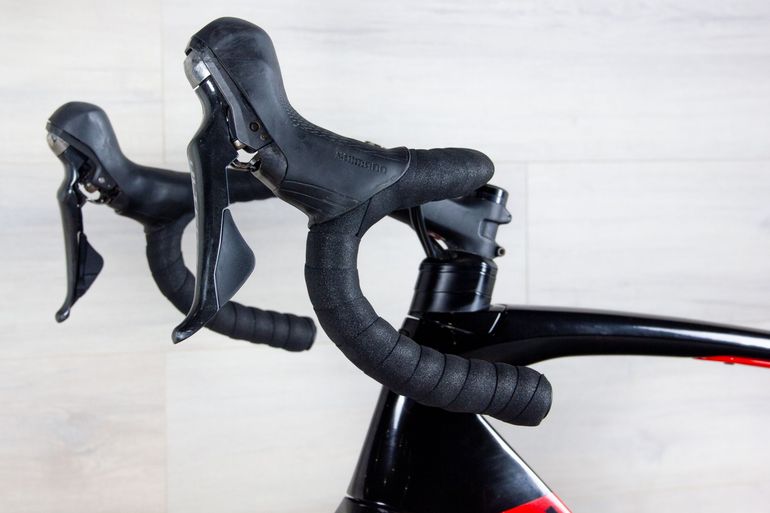 Used Trek Madone SL 6 2022 Road & Gravel, Red — image 16 of 16