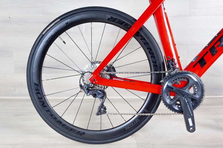 Used Trek Madone SL 6 2022 Road & Gravel, Red — image 3 of 16