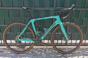 Used Bianchi Impulso COMP GRX 610 disc 2026 2026 Road & Gravel, Grün — image 2 of 10
