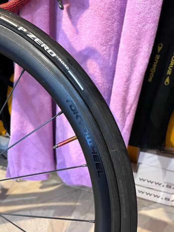 Used Specialized S-Works Venge DA 2012 2012 Road & Gravel, Rosso — image 5 of 6