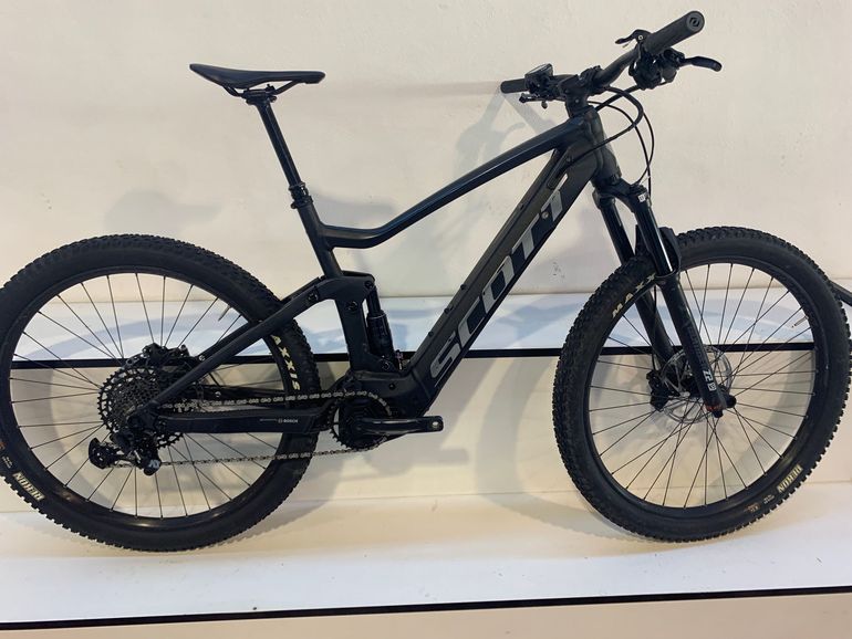 Used Scott Strike eRIDE 930 2022 2022 Mountainbike, Schwarz, 29 — image 1 of 15