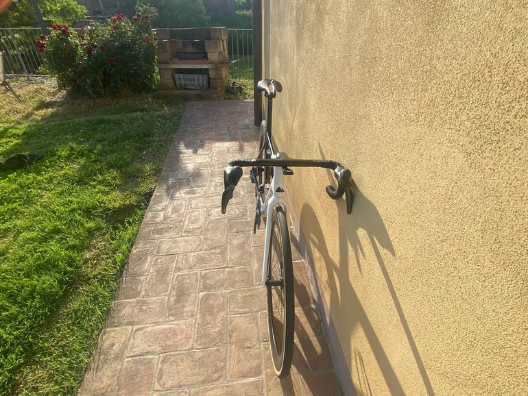 Used Canyon Ultimate CF SL 8 Aero 2023 2023 Road & Gravel, Nero — image 6 of 12